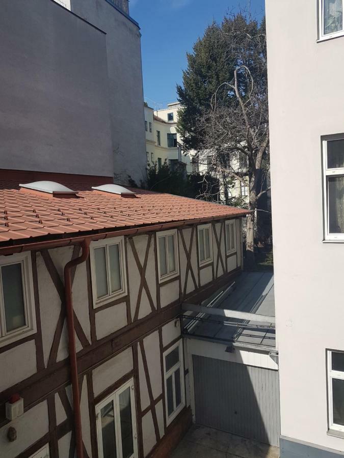 Gerald'S Apartment 10 Виена Екстериор снимка
