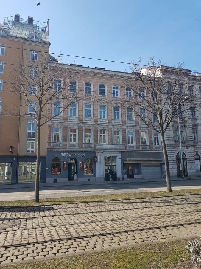 Gerald'S Apartment 10 Виена Екстериор снимка